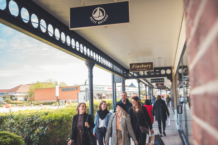 Mc Arthur Glen 20 - ARTGE - Pierre Defontaine.jpg Pierre Defontaine